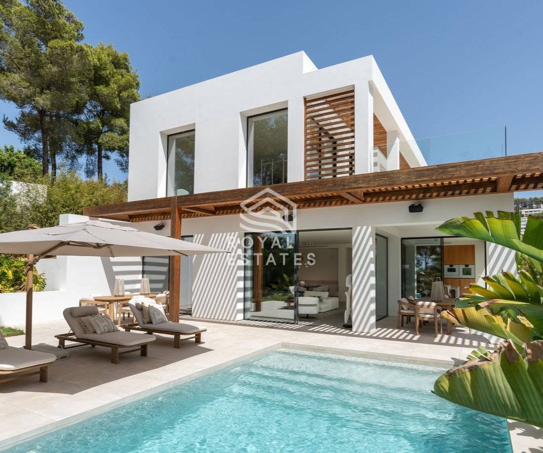Villa in Can Furnet, Santa Eularia des Riu, Balearic Islands 1 - 18765640