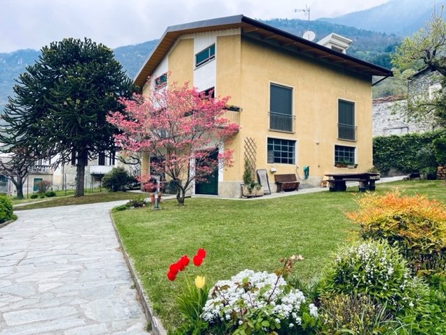 Villa in Dubino, Lombardei, Italien 4 - 15436204