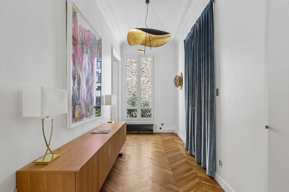 Apartment in Saint Philippe du Roule, Paris 8e Arrondissement, Paris 1 - 18763168