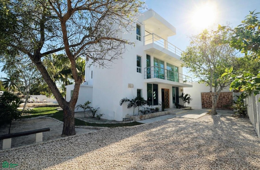 House in Chelem, Yucatan, Mexico 1 - 18477636
