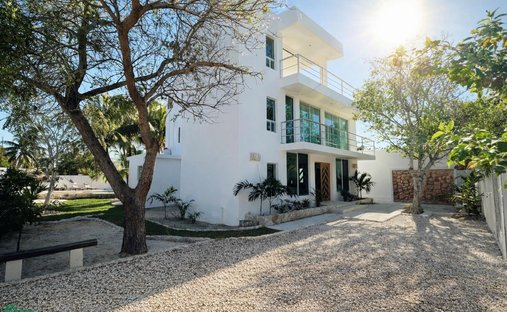 House in Chelem, Yucatan, Mexico 1