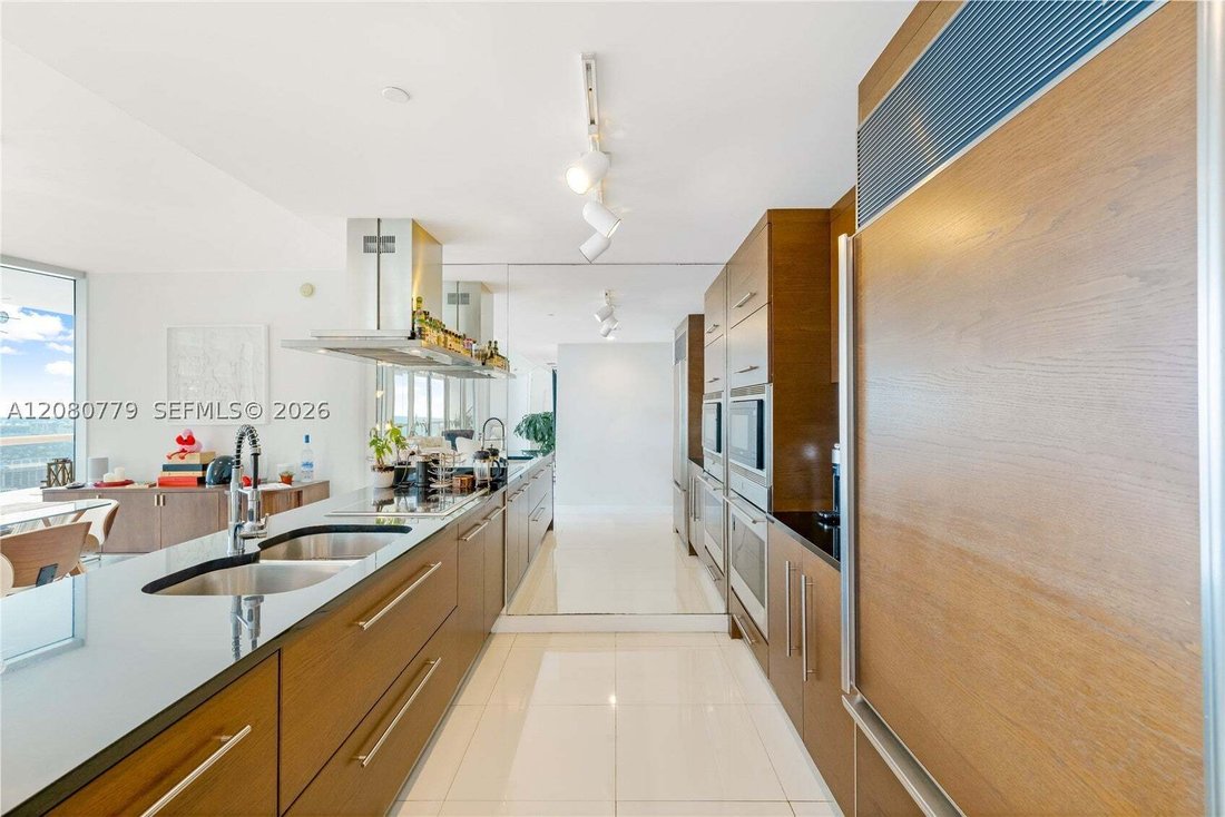 Condominio en Miami, Florida, Estados Unidos 3 - 18764497