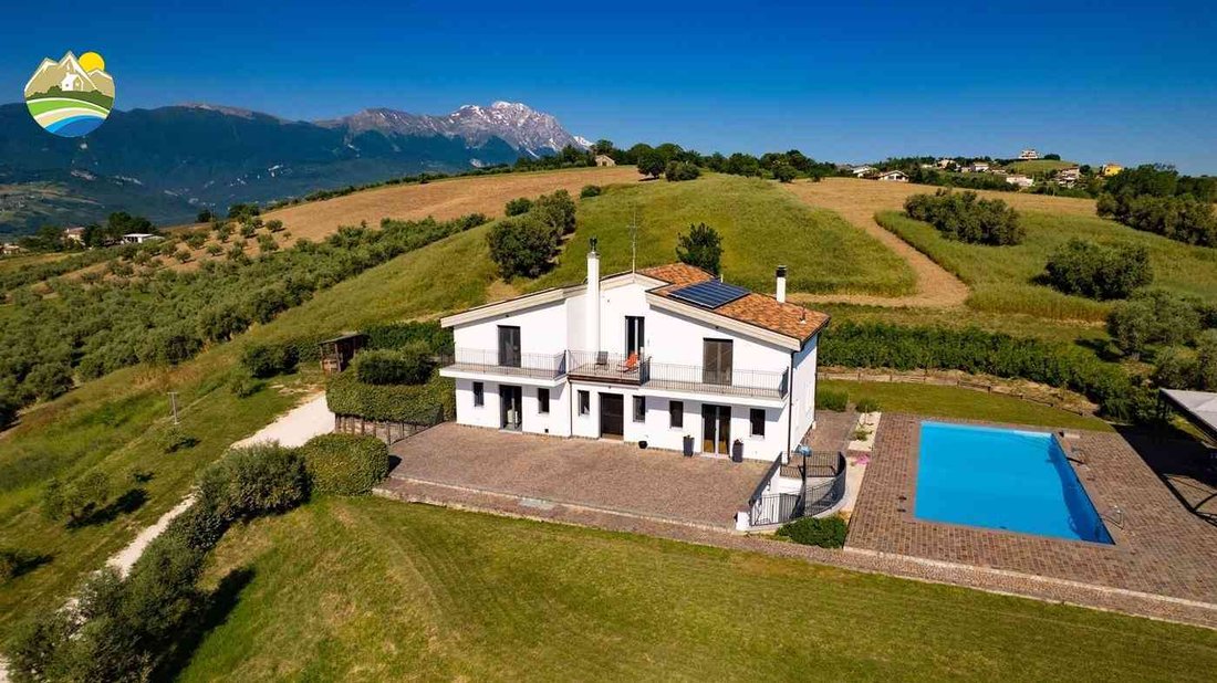 Villa in Penne, Abruzzo, Italy 3 - 18390644