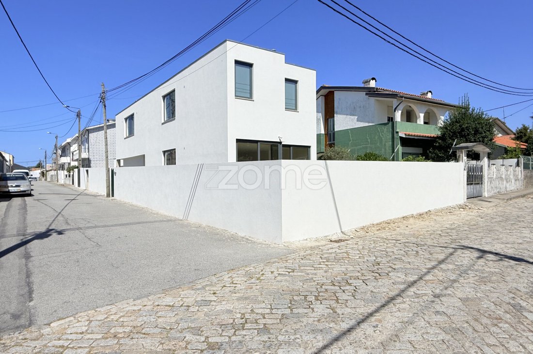 House in Perafita, Lavra e Santa Cruz do Bispo, Porto District, Portugal 2 - 18765643