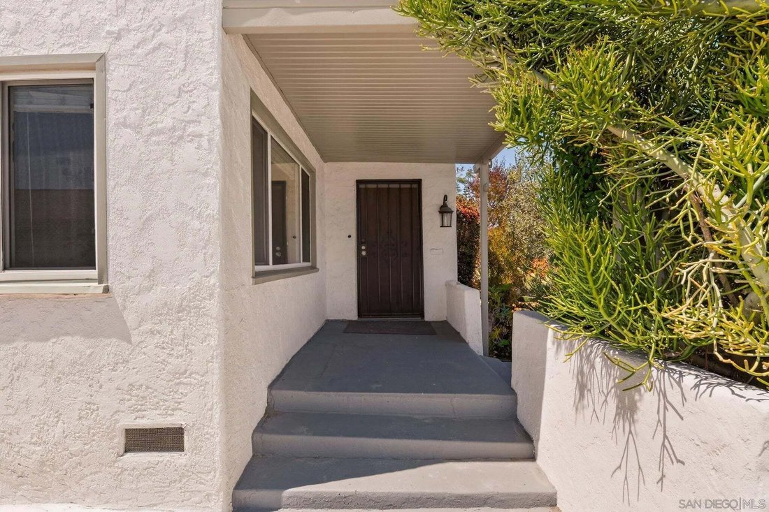 San Diego, California, United States 2 - 18764978
