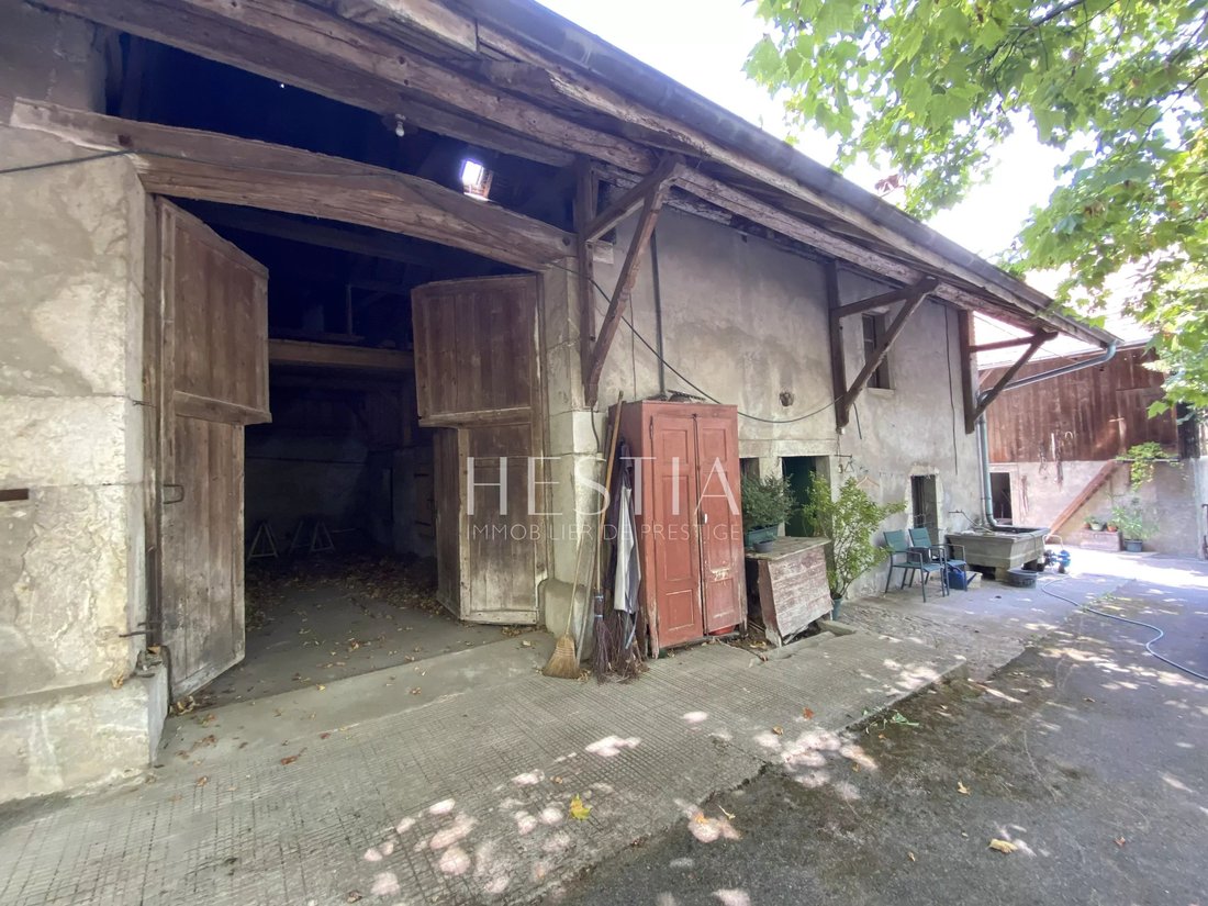 Farm Ranch in Sud, La Roche-sur-Foron, Frankreich 1 - 18763235