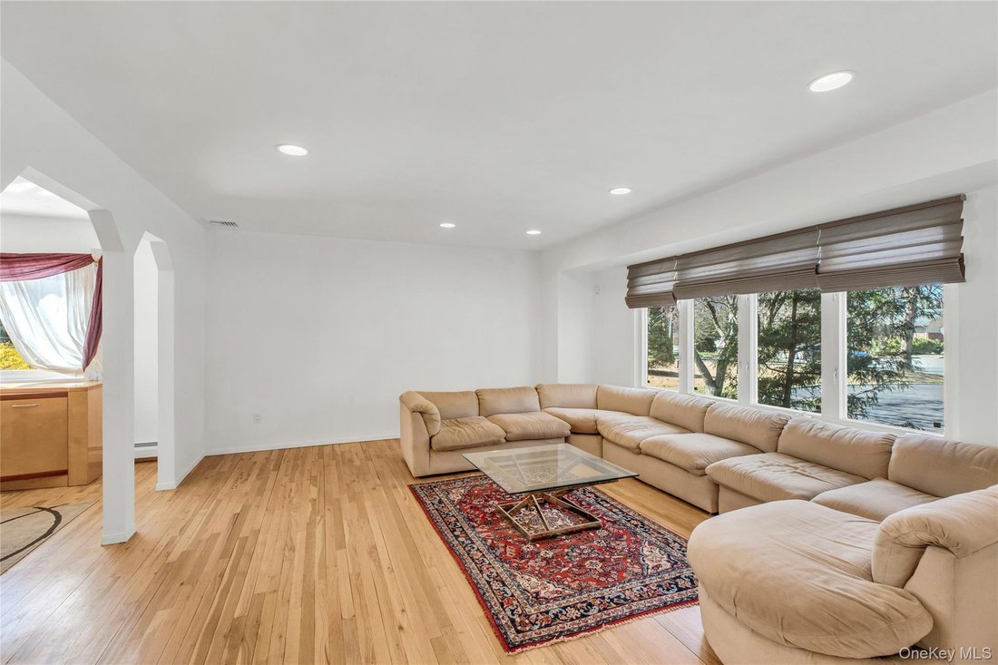 Casa a Plainview, New York, Stati Uniti 5 - 18765288