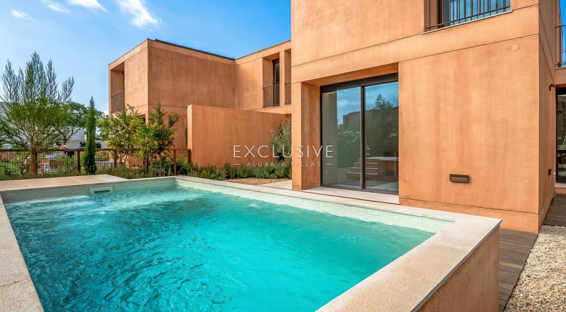 Villa in Vilamoura, Quarteira, Algarve 1 - 18337022