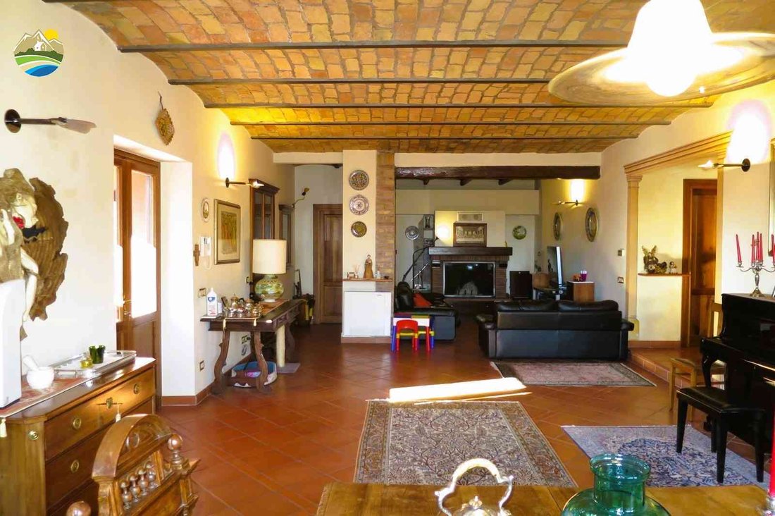 House in Bellante, Abruzzo, Italy 2 - 15411886