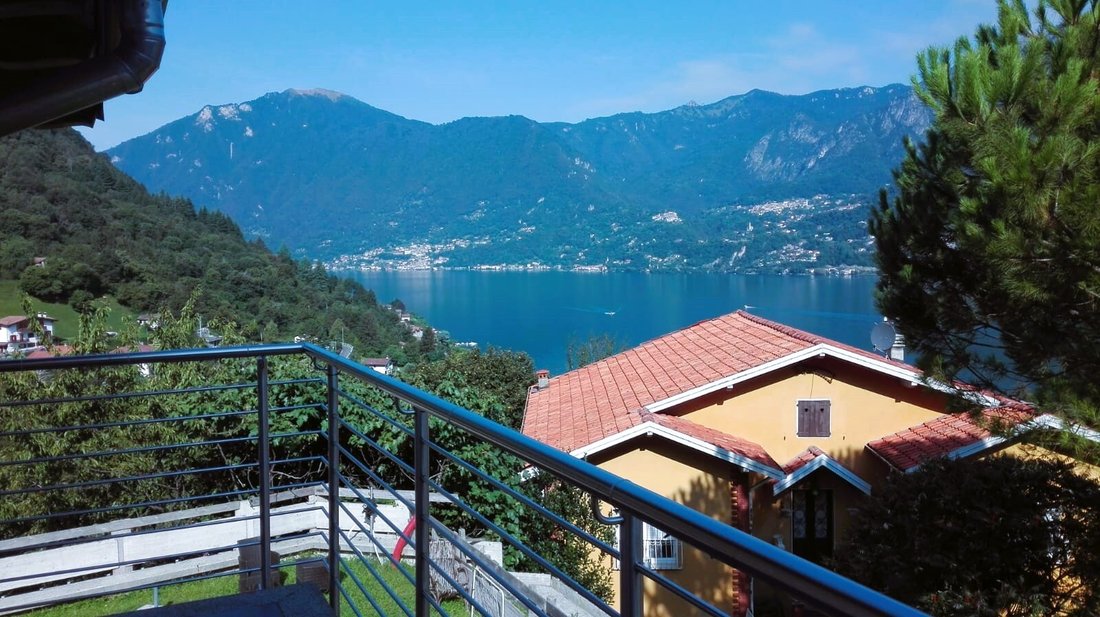 Villa in Claino con Osteno, Lombardei, Italien 1 - 15411991