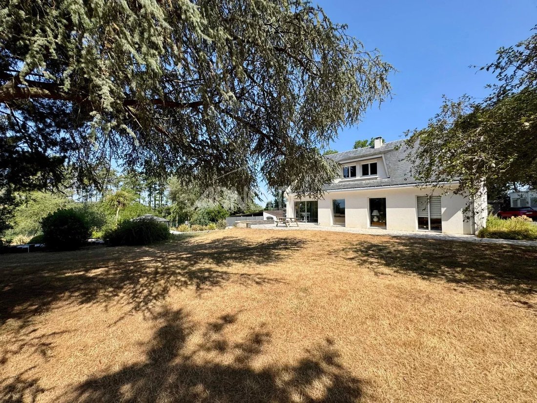 House in Mauves-sur-Loire, Pays de la Loire, France 3 - 18763094