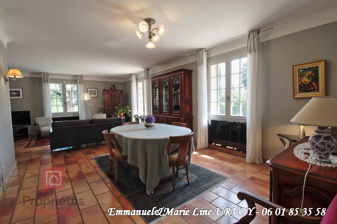 Villa in Barbentane, Provence-Alpes-Côte d'Azur, France 3 - 18765947