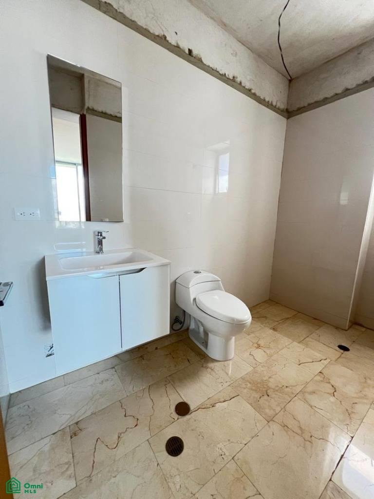 Condo in Caracas, Miranda, Venezuela 4 - 17731790