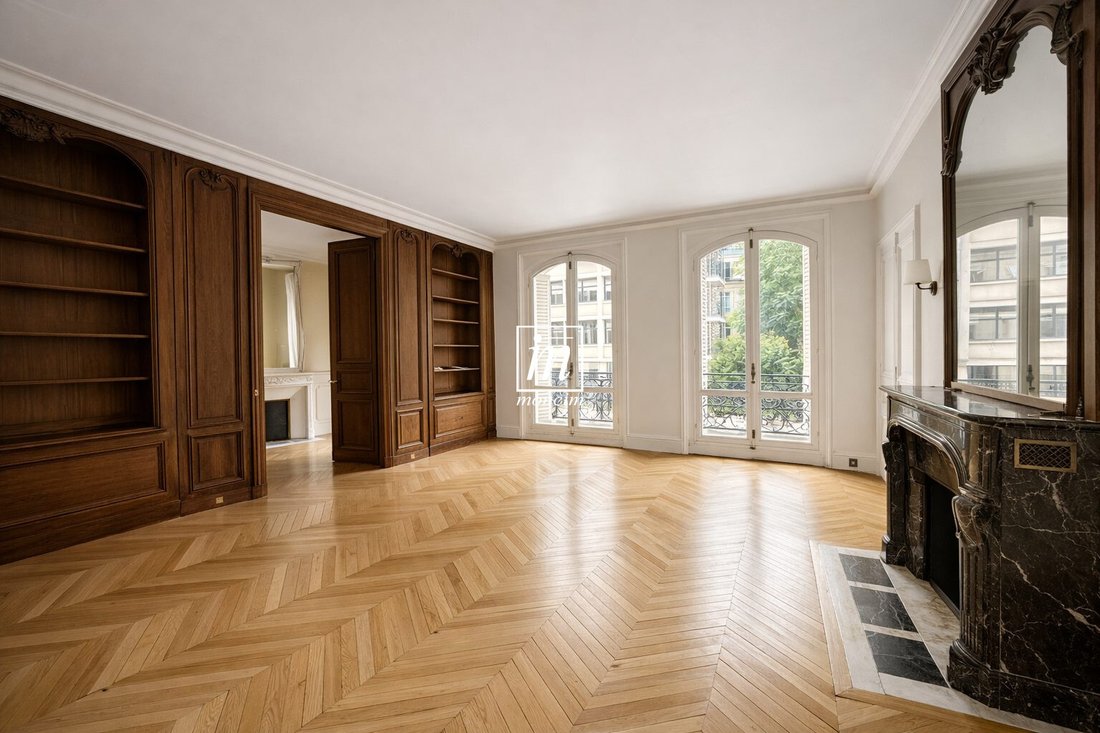 Apartment in Elysées-Madeleine, Paris 8e Arrondissement, Paris 2 - 18766307