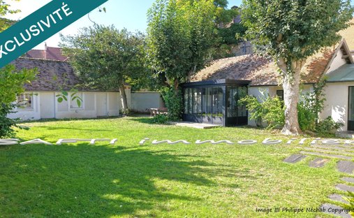 House in Moisson, Ile-de-France, France 1