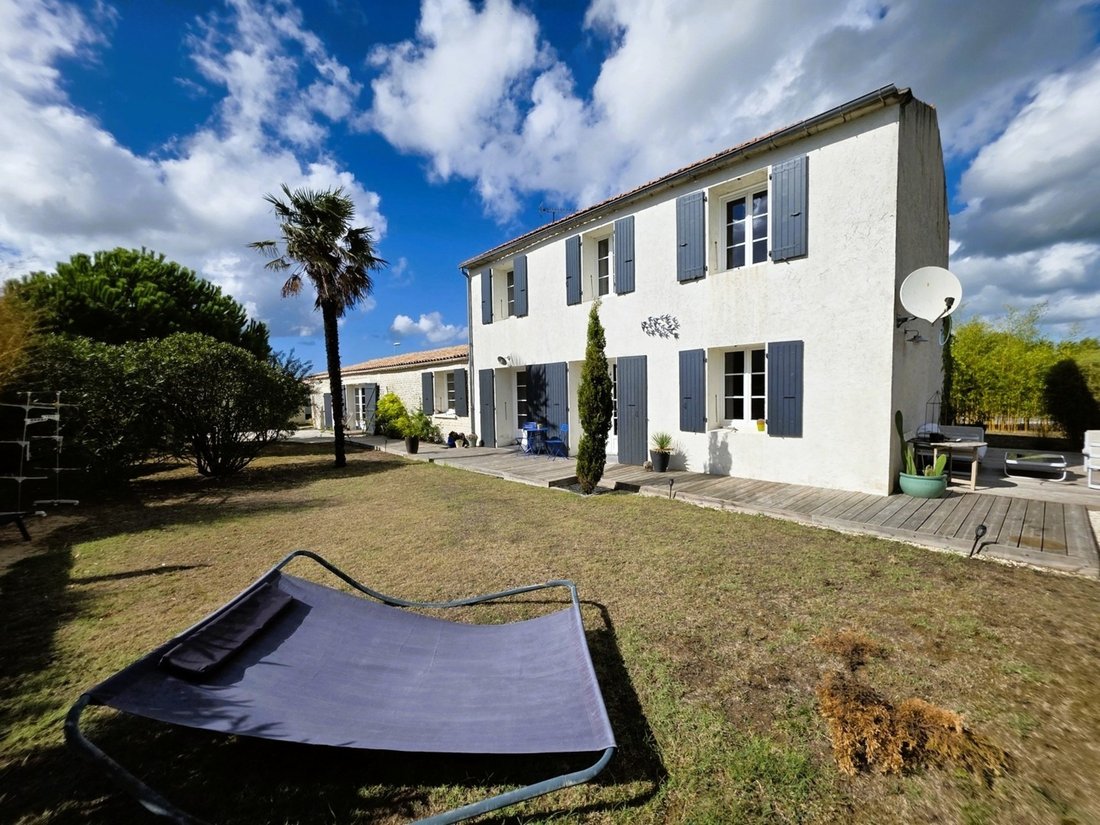 Farm Ranch in Dolus-d'Oleron, Neu-Aquitanien, Frankreich 1 - 18763026