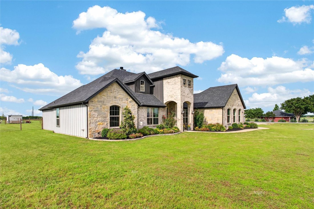 House in Savoy, Texas, United States 4 - 18763631