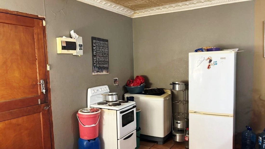 House in Tlhabane West, North West, South Africa 2 - 18763431