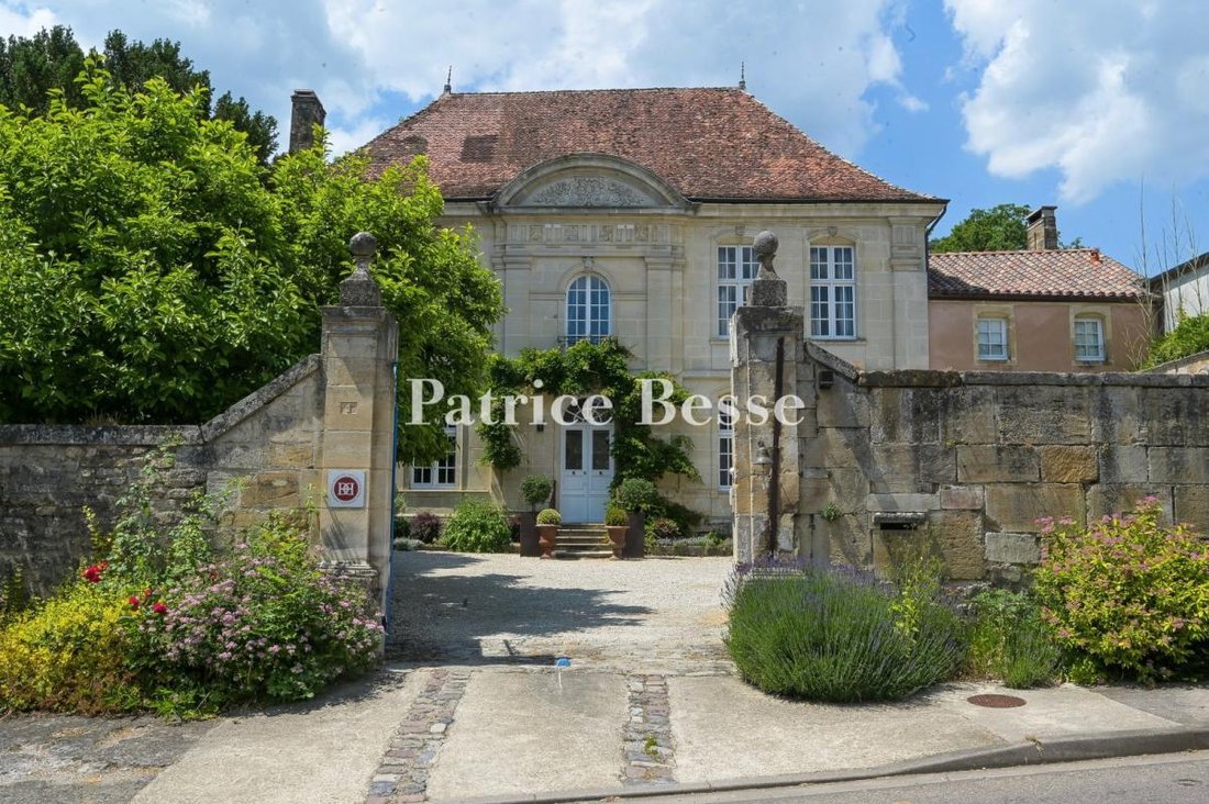 Castle in Centre Ville, Bar-le-Duc, France 1 - 18765337