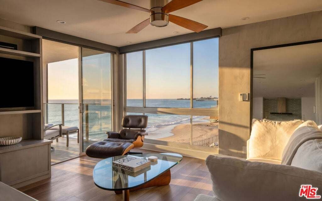 Condominio a Malibù, California, Stati Uniti 1 - 18764780