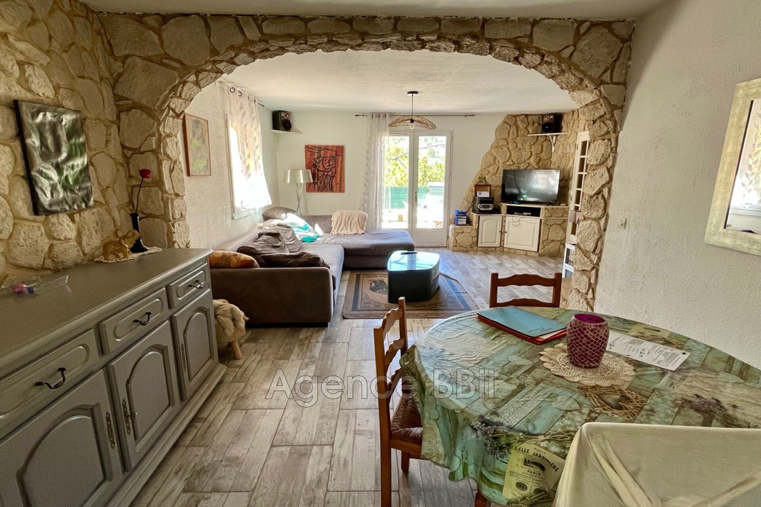 Villa in Tourrette-Levens, Provence-Alpes-Côte d'Azur, France 2 - 18762958