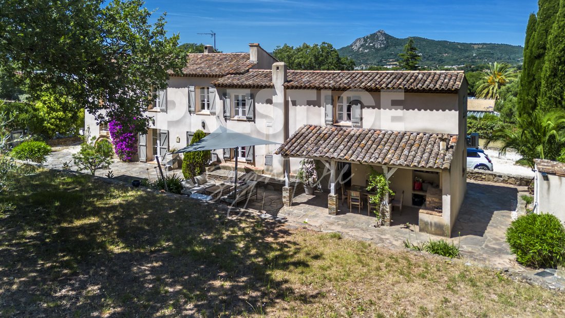 House in Hyeres, Provence-Alpes-Côte d'Azur, France 5 - 18765437