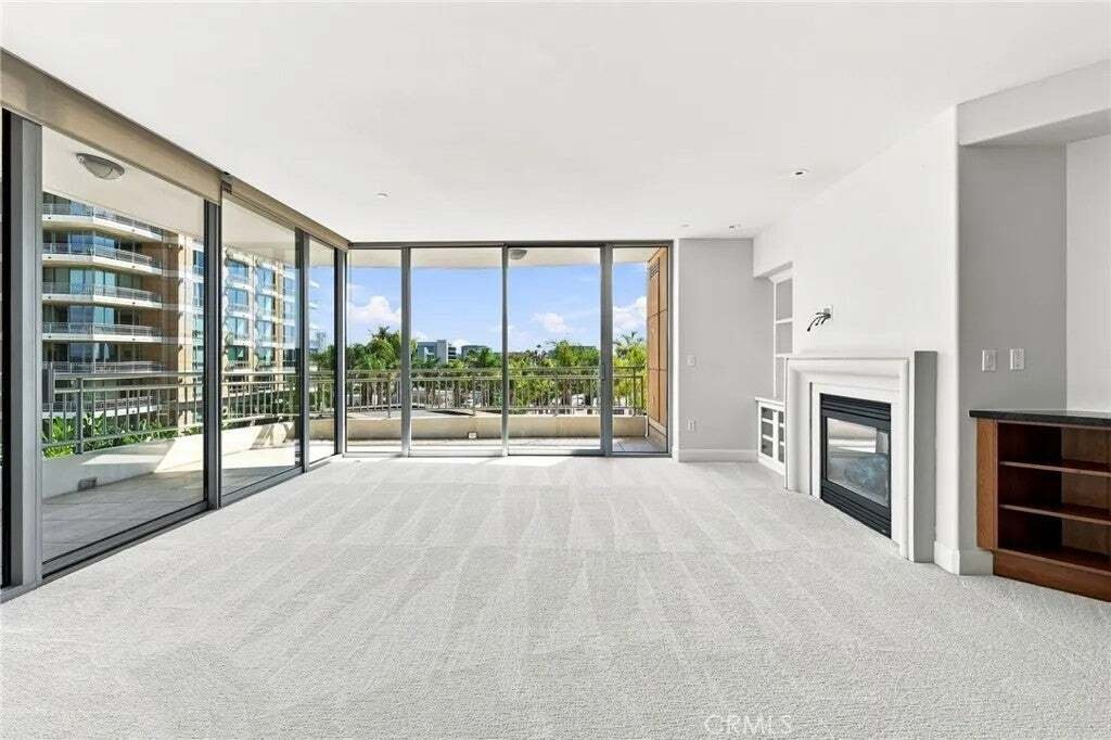 Condo in Irvine, California, United States 2 - 18765021