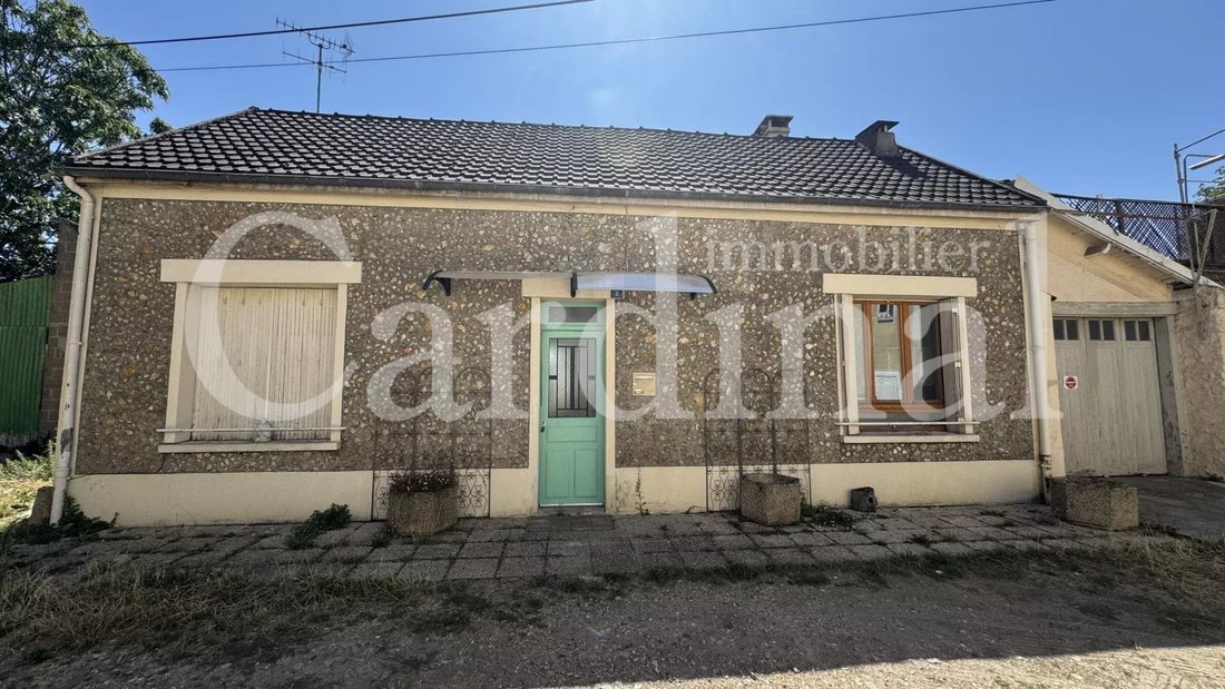 House in Le Village, Noisy-le-Roi, France 1 - 18762862