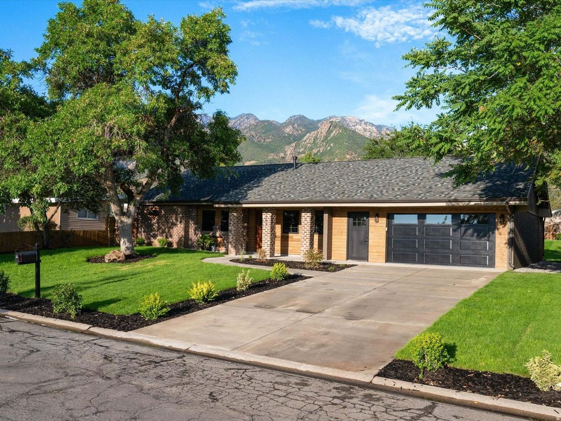 Casa a Cottonwood Heights, Utah, Stati Uniti 1 - 18764947