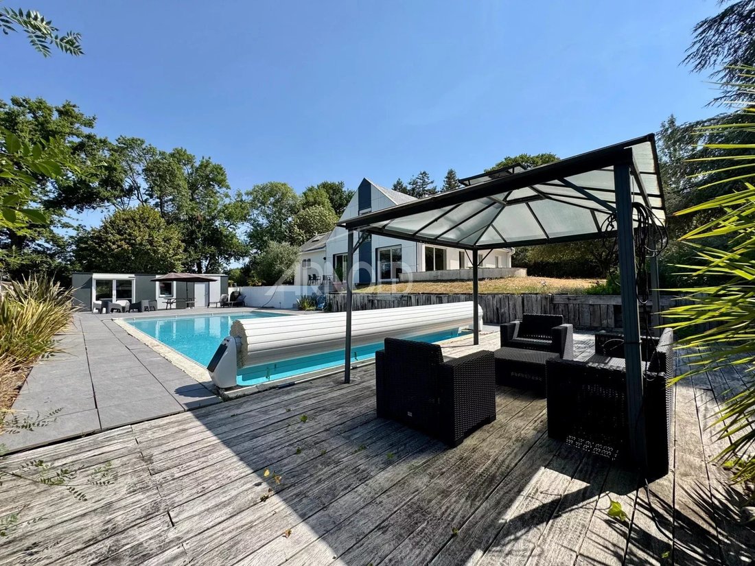 House in Mauves-sur-Loire, Pays de la Loire, France 2 - 18763094