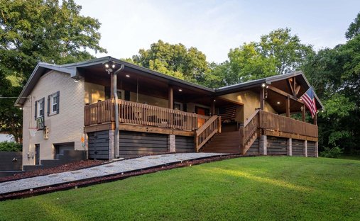 House in Williamsport, Tennessee, United States 1