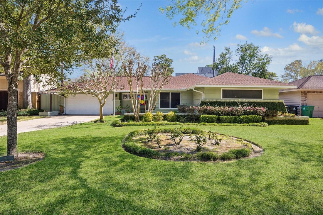 House in Houston, Texas, United States 3 - 18762323
