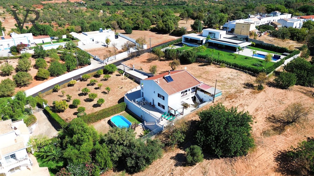 Villa in Loule (Sao Clemente), Algarve, Portugal 2 - 18761814