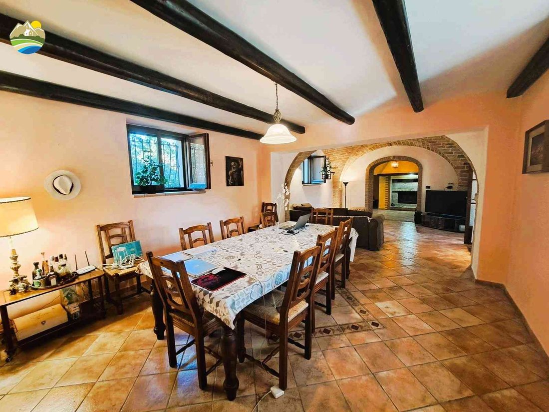 Maisons de campagne à Atri, Abruzzes, Italie 3 - 18436346