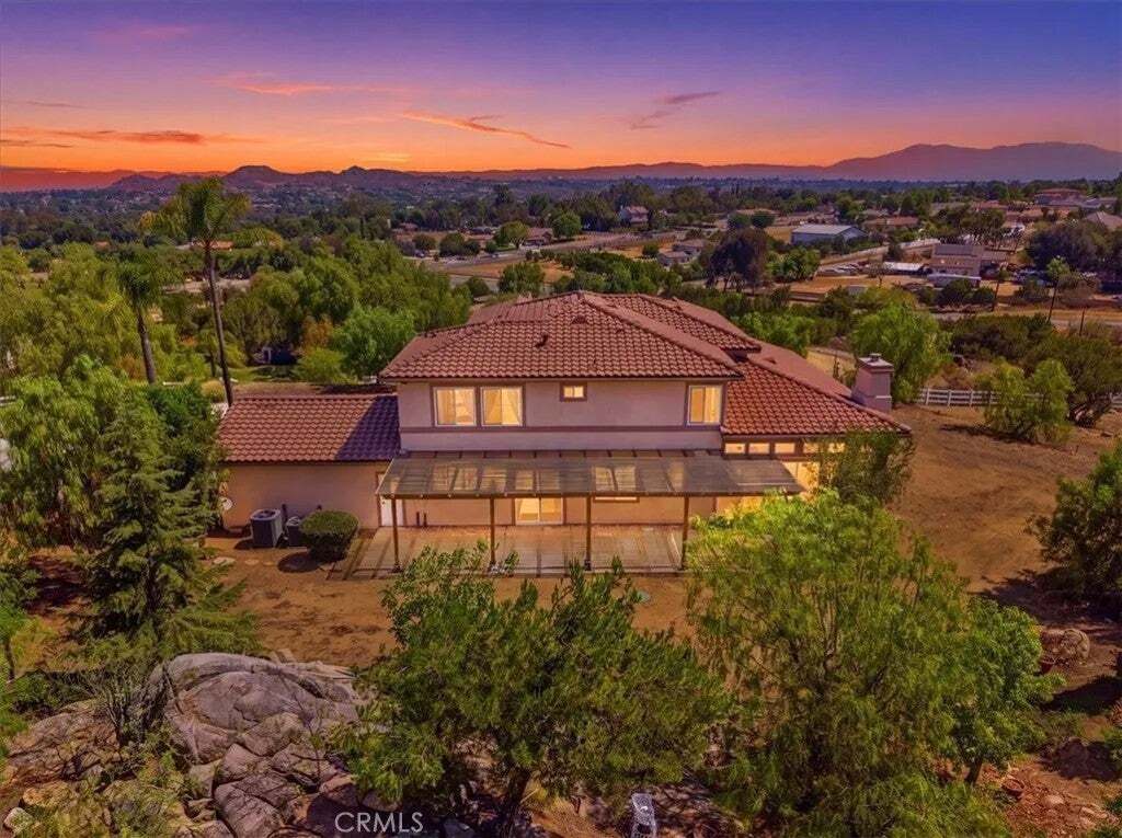 Casa a Riverside, California, Stati Uniti 1 - 18570732