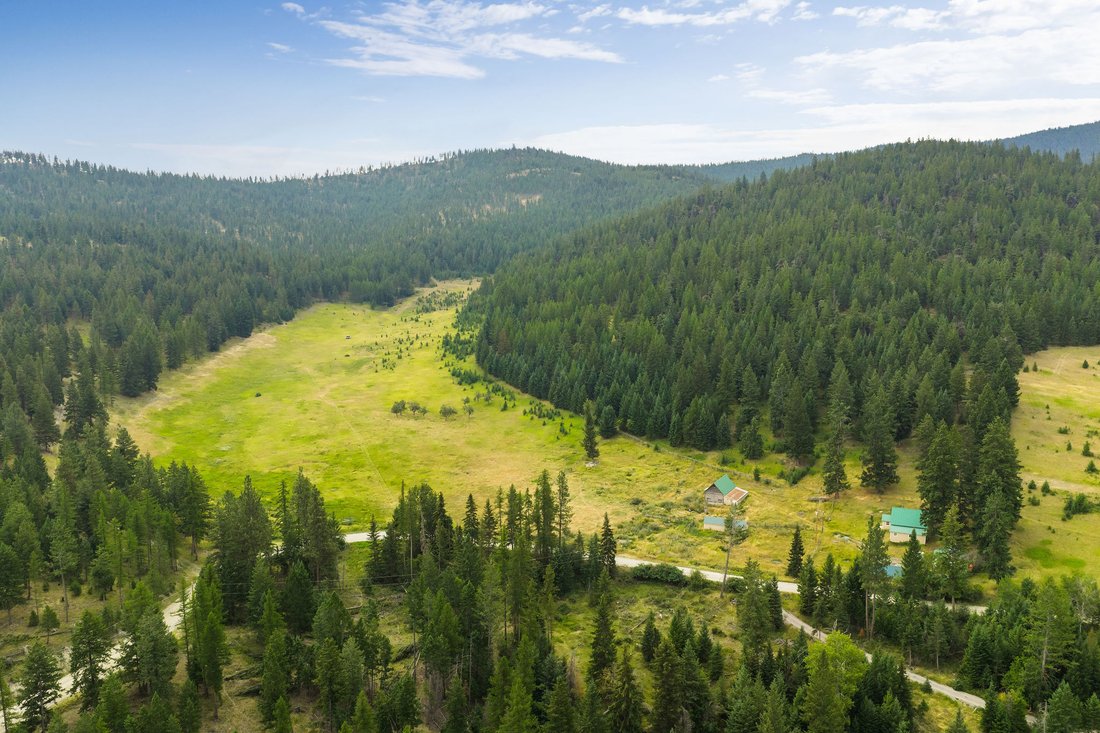 Maison à Kalispell, Montana, États-Unis 1 - 16770106