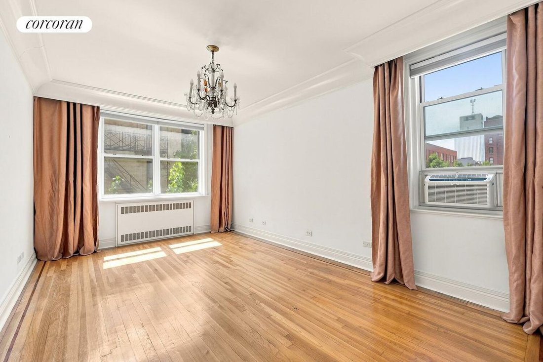 Co Op in New York, New York, United States 4 - 18763721