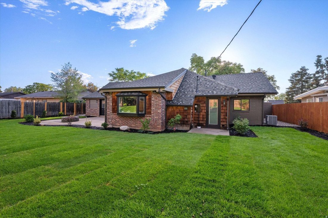 Casa a Cottonwood Heights, Utah, Stati Uniti 5 - 18764947