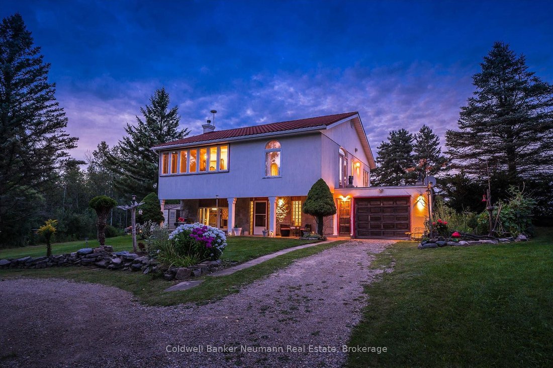 Farm Ranch in Puslinch, Ontario, Kanada 1 - 18763507