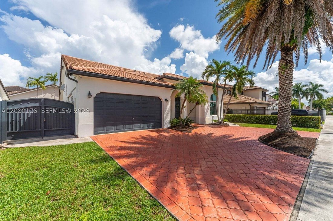 House in Miami, Florida, United States 3 - 18761774