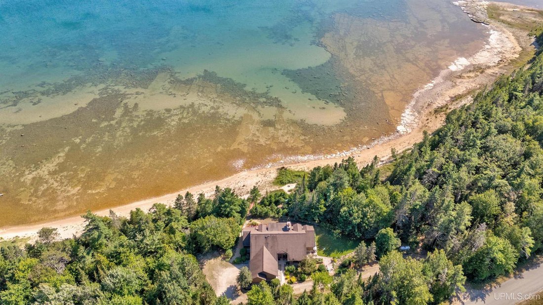 Casa a Manistique, Michigan, Stati Uniti 3 - 18764345