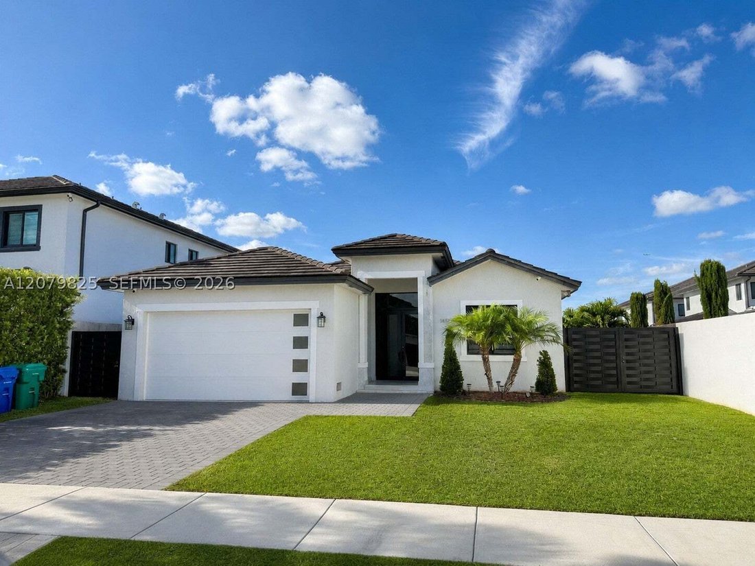 House in Miami, Florida, United States 1 - 18764482