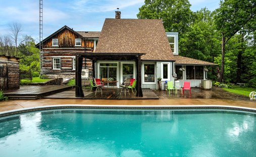 House in Havelock-Belmont-Methuen, Ontario, Canada 1
