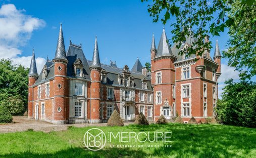 Schloss in Cuiry-les-Iviers, Nordfrankreich, Frankreich 1