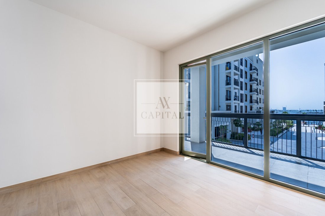 Apartment in Jumeirah, Dubai, United Arab Emirates 1 - 18763254