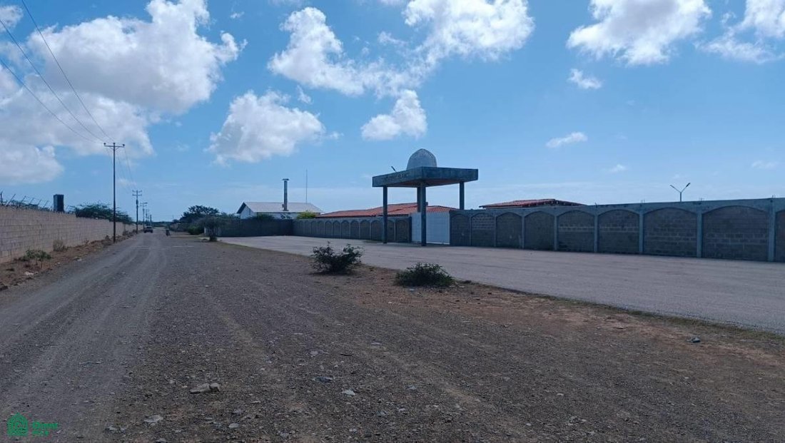 Terreno en Las Guevaras, Nueva Esparta, Venezuela 2 - 17815158