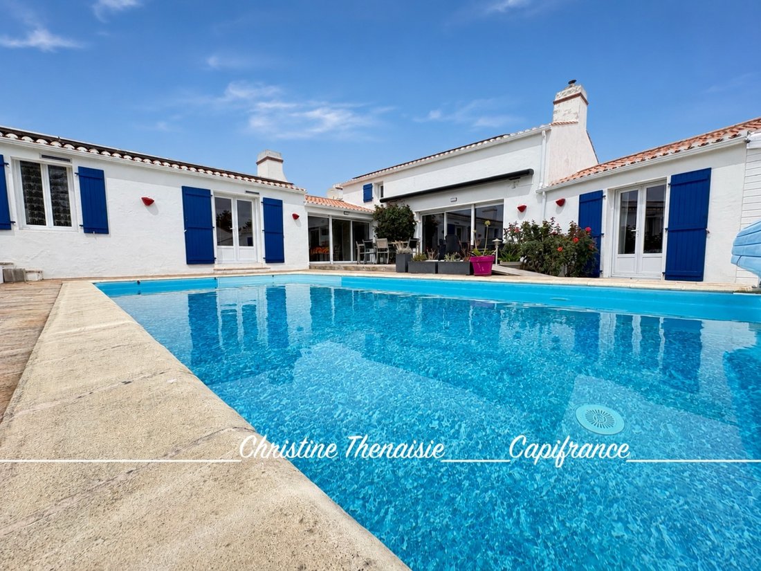 Maison à Saint Gilles Sud, Saint-Gilles-Croix-de-Vie, France 2 - 18763088