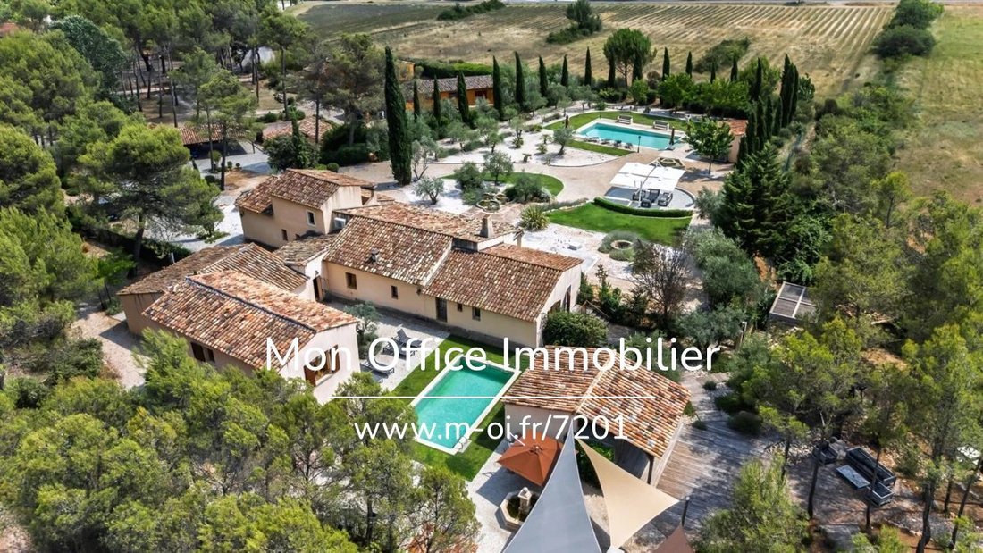House in Saint-Marc-Jaumegarde, Provence-Alpes-Côte d'Azur, France 1 - 18764420