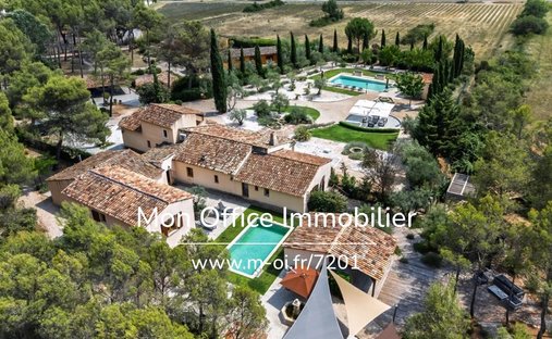 House in Saint-Marc-Jaumegarde, Provence-Alpes-Côte d'Azur, France 1