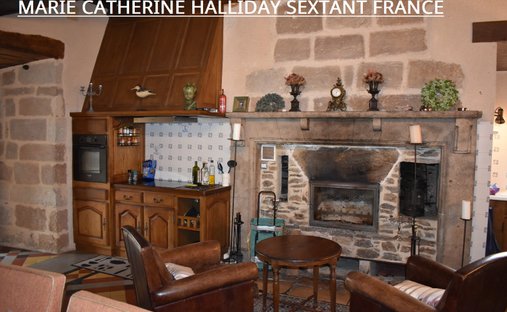 Chateau in Saint-Jory-de-Chalais, Neu-Aquitanien, Frankreich 1